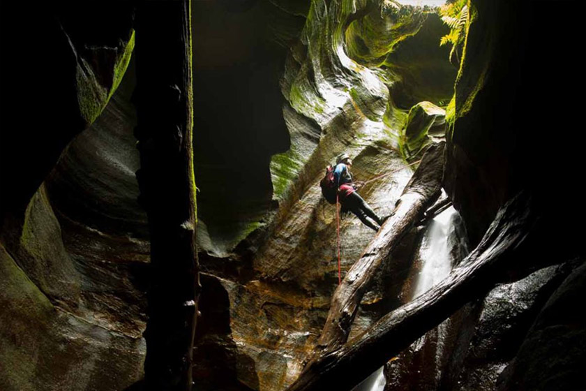 Advanced Canyoning in the Blue Mountains